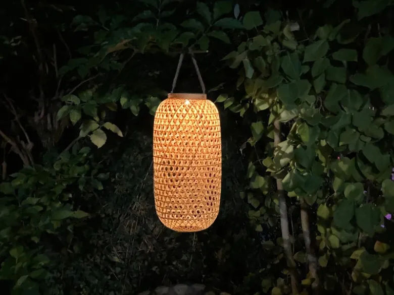 LED Solarlaterne hängend aus Bambus Korbgeflecht, Höhe 56,5cm