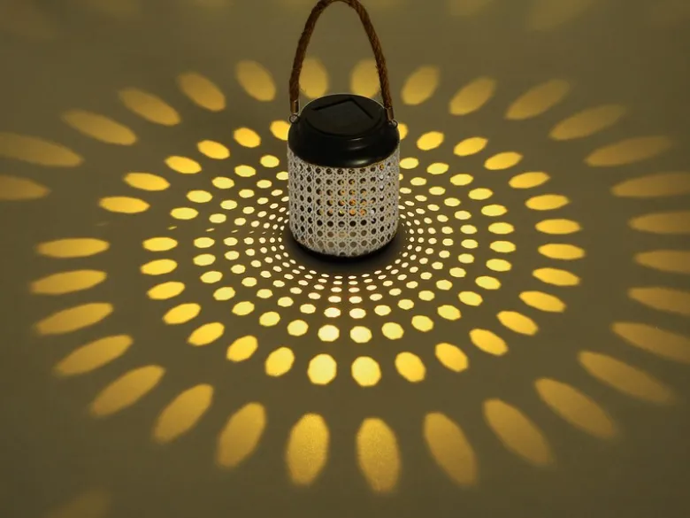 LED Solarlaterne, Metall Rattanoptik, hängend oder stehend, Höhe 30cm