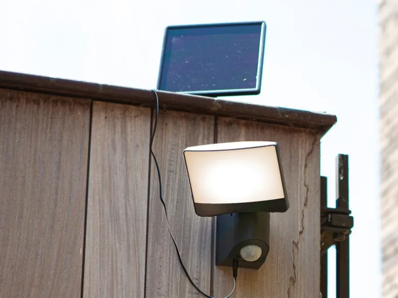 LED Solar Wandleuchte SUNSHINE mit Bewegungsmelder IP54, Breite 18cm