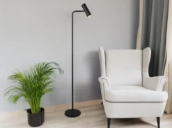 LED Stehlampe in Schwarz matt, Spot schwenkbar, Höhe 151cm
