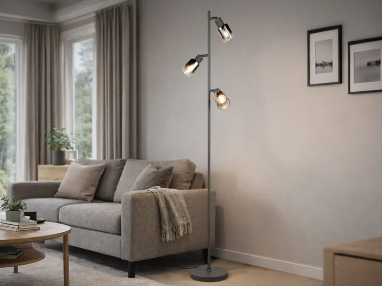 LED Stehlampe mit 3 schwenkbaren Glas Spots Chromfarbig, Höhe 154cm