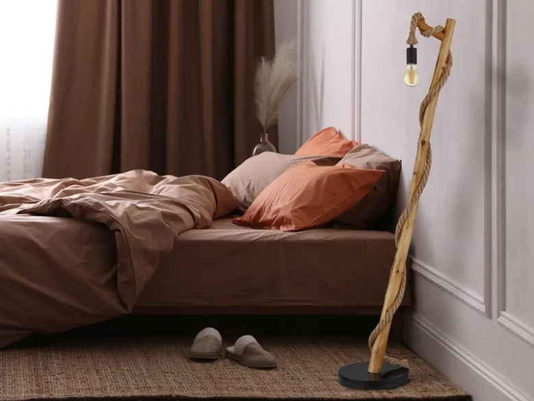 LED Stehleuchte mit Hanfseil und Holzstab, Höhe 150cm