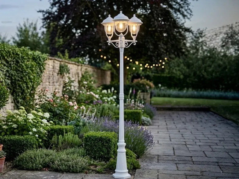 LED Straßenlaterne im Landhausstil, 3-flammig aus Aluminium Weiß, Höhe 218cm