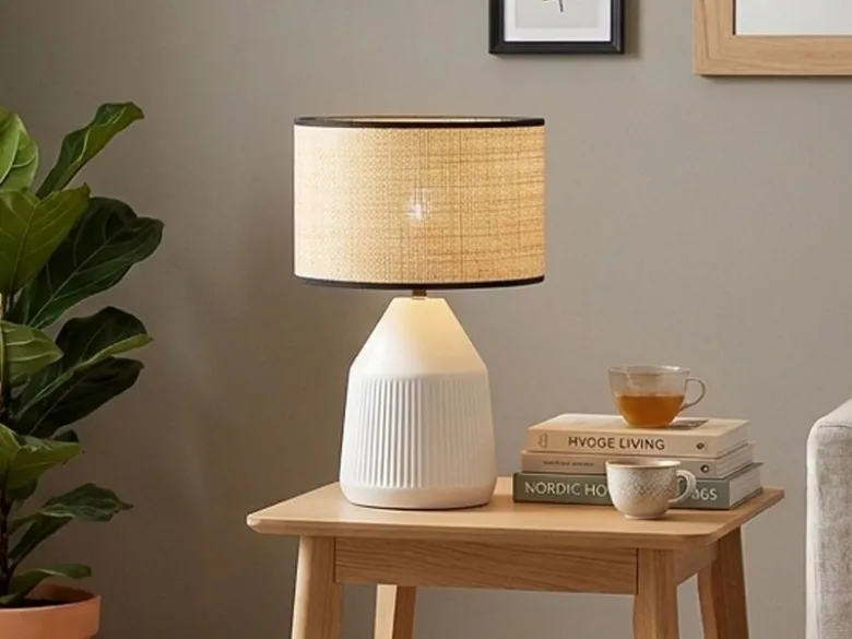 LED Tischlampe dimmbar, Keramikfuß Weiß, Papierschirm geflochten, Höhe 43cm