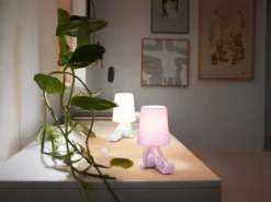LED Tischlampe Keramik Lila mit Stoffschirm, Höhe 24,5cm