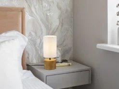 LED Tischleuchte Holzfuß mit Stoffschirm in Weiß, Höhe 30cm