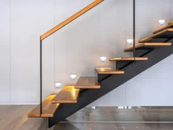 LED Treppenlicht 2er SET Orientierungslicht mit Bewegungsmelder, Batteriebetrieb