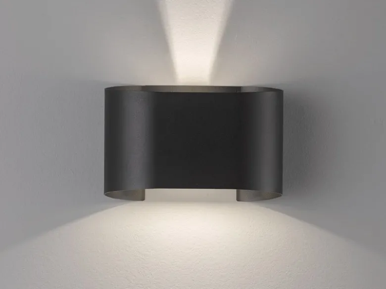 LED Updown Wandleuchte WALL Schwarz für Innen & Außen - 18cm breit