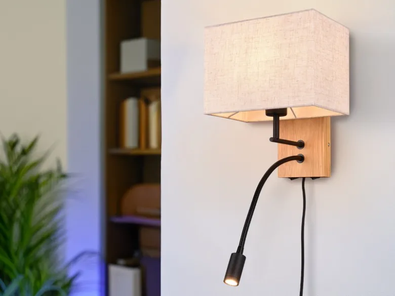 LED Wandlampe mit Leselampe Schalter & Stecker, Holz mit Stoffschirm H: 30cm