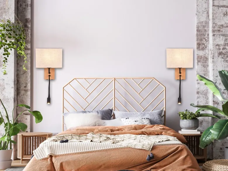 LED Wandlampe mit Leselampe Schalter & Stecker, Holz mit Stoffschirm H: 30cm