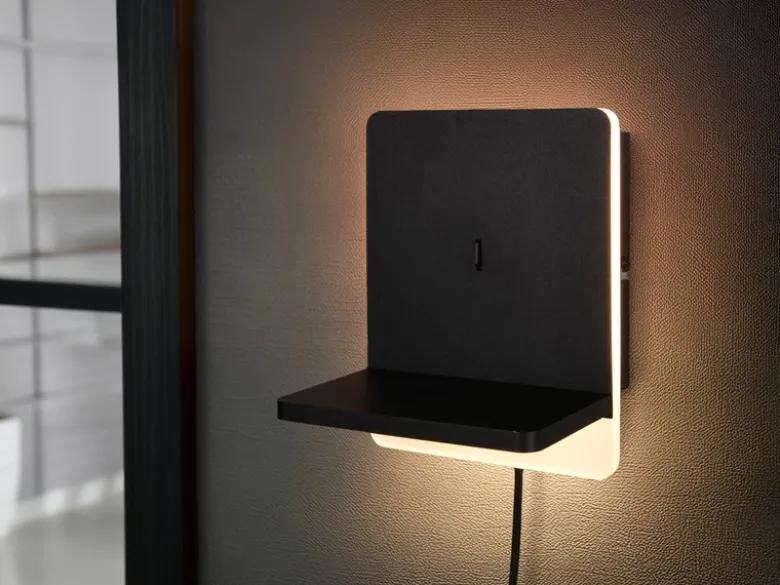 LED Wandleuchte FAIRFIELD Schwarz mit Stecker, Schalter & Ladefunktion Höhe 20cm