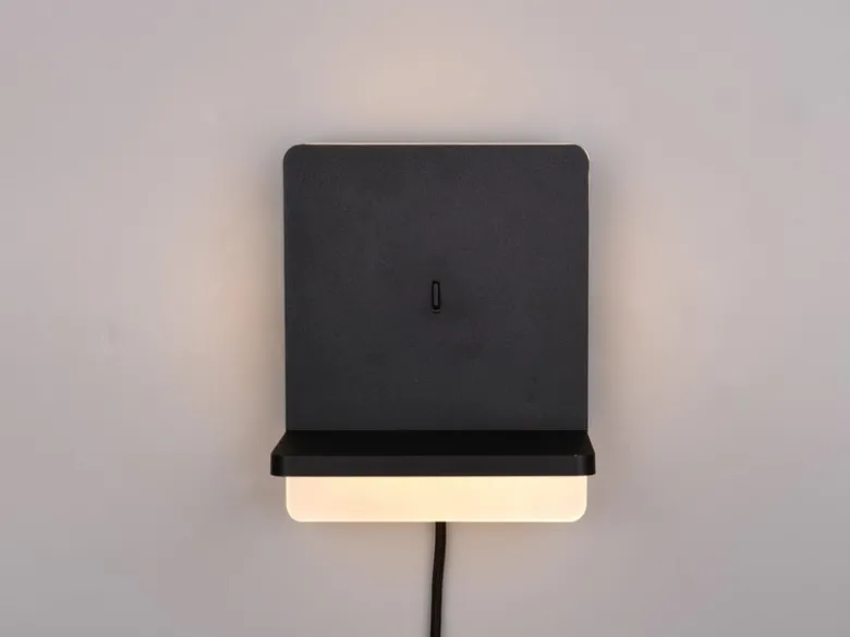 LED Wandleuchte FAIRFIELD Schwarz mit Stecker, Schalter & Ladefunktion Höhe 20cm