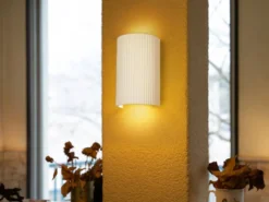 LED Wandleuchte halbrund aus Gips mit Up and Down Lichteffekt, Höhe 22cm