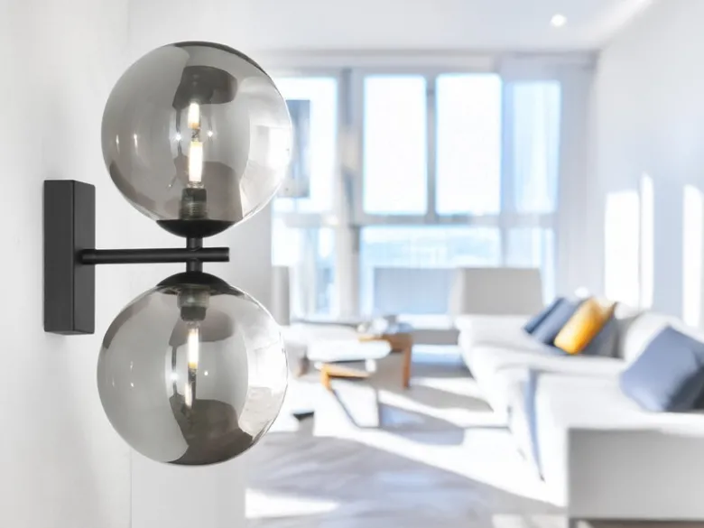 LED Wandleuchte in Schwarz mit Glaskugeln Rauchglas, Höhe 34cm
