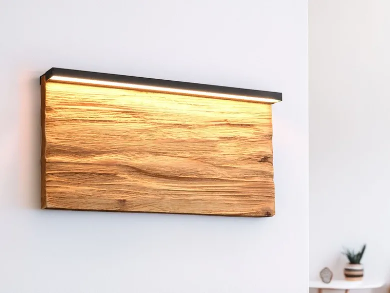 LED Wandleuchte KALEA aus Naturholz flach & dimmbar, Breite 30cm