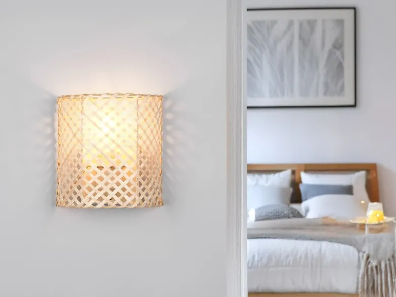 LED Wandleuchte mit Lampenschirm aus Bambus & Schalter, Höhe 19cm