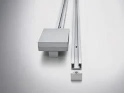 Lichtschienensystem mit 5 Spots Glas Weiß & Einspeisung 3-adrig, Länge 202,5cm