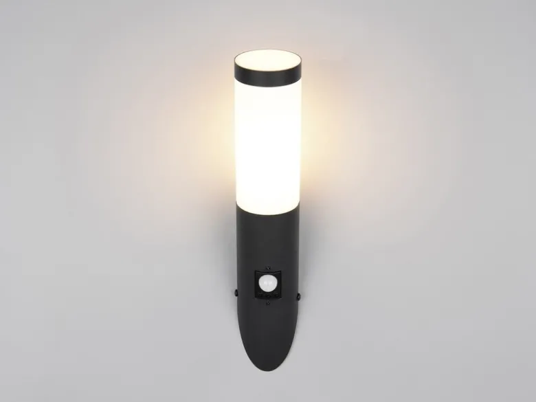 Moderne Außenwandleuchte TRIOTO mit Bewegungsmelder Schwarz, Höhe 39cm