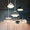 Pendelleuchte AMARILA skandinavisch mit Metall Lampenschirm Schwarz Ø 25cm
