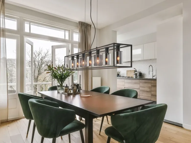Pendelleuchte ISKA 7-flammig Schwarz lang mit Rauchglas, Breite 130cm