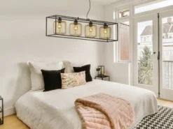 Pendelleuchte mehrflammig 4 Lamellen Lampenschirme Gold lang, Breite 110cm