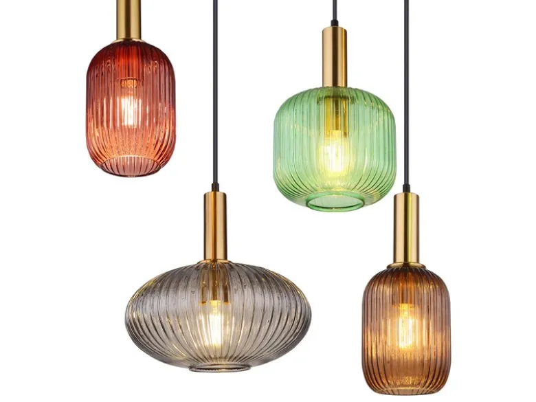 Pendelleuchte NORMY 8-flammig aus Rillenglas Bunt, Breite 125cm