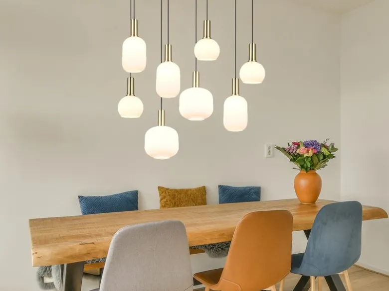 Retro LED Pendelleuchte 8-flammig mit Glasschirmen in Weiß, Breite 120cm
