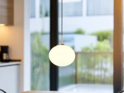Retro LED Pendelleuchte Messing mit Glaskugel Lampenschirm, Ø 30cm