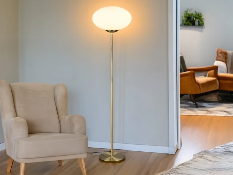 Retro LED Stehleuchte Messing mit Glaskugel Lampenschirm, Höhe 150cm