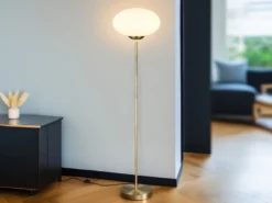 Retro LED Stehleuchte Messing mit Glaskugel Lampenschirm, Höhe 150cm