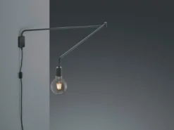 Schwenkbare Wandlampe LINE - schwarze Kabelleuchte mit Schnurschalter & Stecker