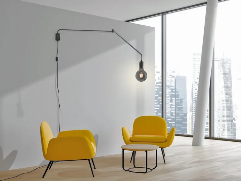 Schwenkbare Wandlampe LINE - schwarze Kabelleuchte mit Schnurschalter & Stecker