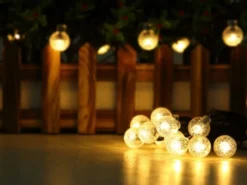 Solarbetriebene LED Outdoor Lichterkette mit 20 Glühbirnen, Länge 2,8 Meter