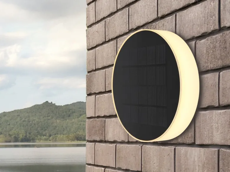 Solarleuchte mit abnehmbaren Erdspieß, auch zur Wandmontage geeignet Ø15cm