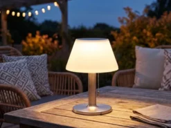 Solar Tischleuchte mit Zugschalter, Lampenschirm weiß Höhe 28cm