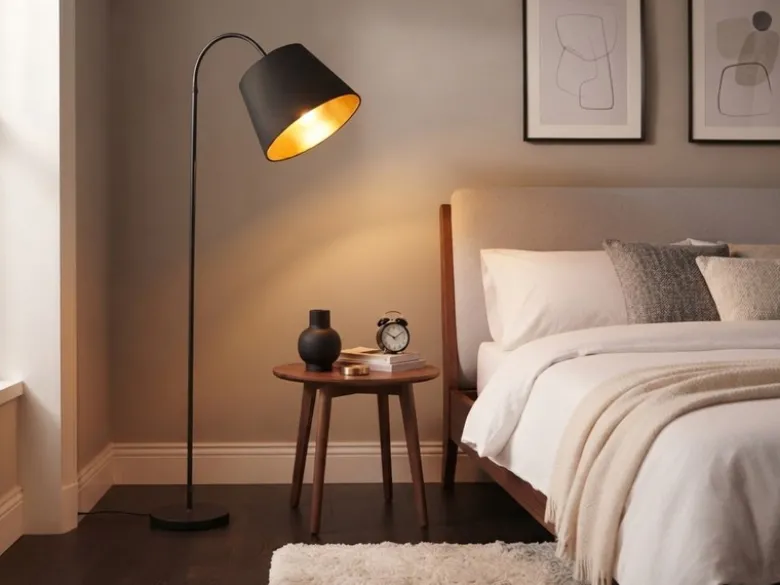 Stehlampe LAUREA gebogen mit E27 Stoffschirm Schwarz Gold, Höhe 156cm