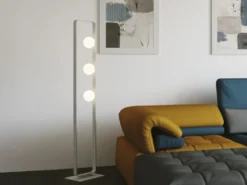 Stehlampe ROXY 3-flammig Weiß mit Glaskugeln in Opalweiß, Höhe 140cm