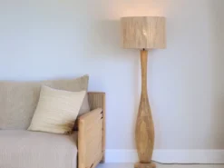 Stehleuchte TOBA aus Naturholz mit Lampenschirm aus Jute, Höhe 135cm