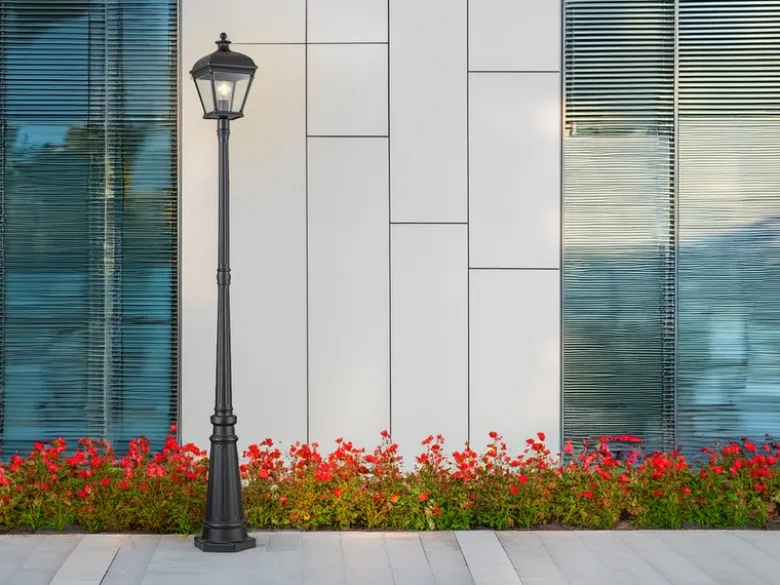 Straßenlaterne BAYVIEW im Landhausstil Aluminium Schwarz, Höhe 216cm