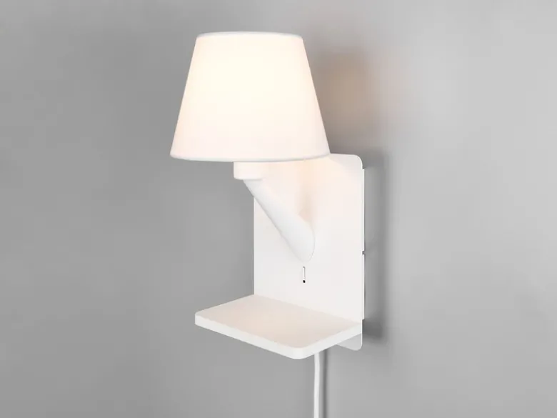 Wandleuchte COMFORT mit Stecker, Schalter & Ladefunktion Weiß, Höhe 31cm