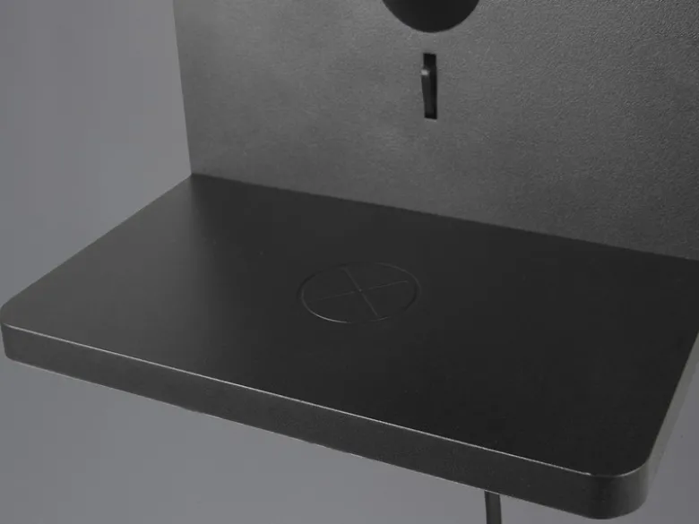 Wandleuchte COMFORT mit Stecker, Schalter & Ladefunktion Schwarz, Höhe 31cm