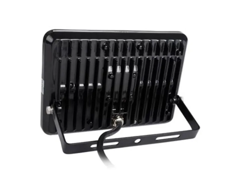20 Watt LED Strahler 2er SET, 3000 Kelvin Warmweiß, IP65, 13x18cm