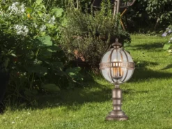 Wegeleuchte HALLERON im Jugendstil mit Glaskugel, Bronze Höhe 70cm