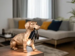 Witzige LED Tischleuchte besondere Hundelampe Gold, Höhe 23,5cm